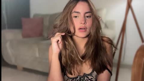 mia_ferrer777 online show from March 18, 2026, 12:47 am