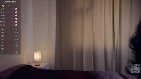 Mia  online show from March 10, 2025, 12:04 pm