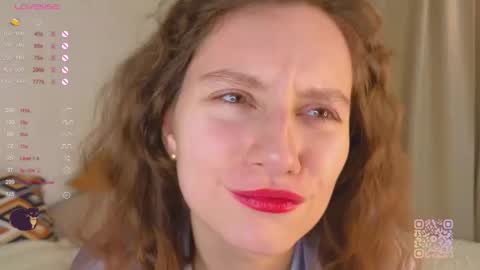 Mia  online show from October 17, 2025, 3:03 pm