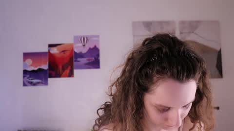 Snapshot of mia_frizz chatting on May 28, 2026, 9:17 am Mia online show from May 28, 2026, 9:17 am