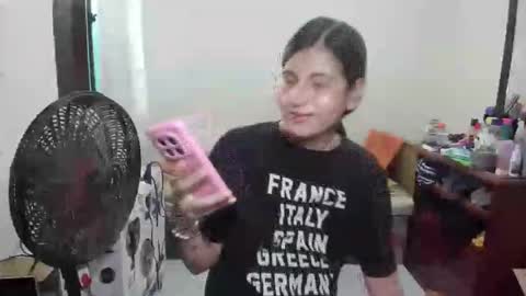 izzy online show from November 23, 2025, 9:36 pm