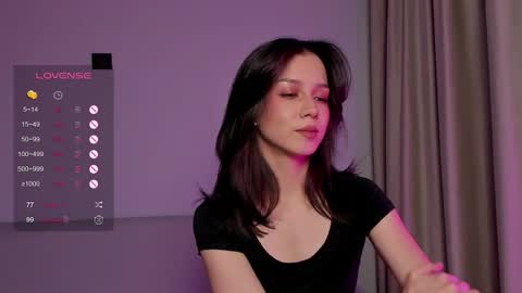 Mia online show from September 8, 2025, 4:50 pm