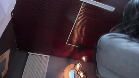 Val  online show from November 29, 2025, 11:35 am