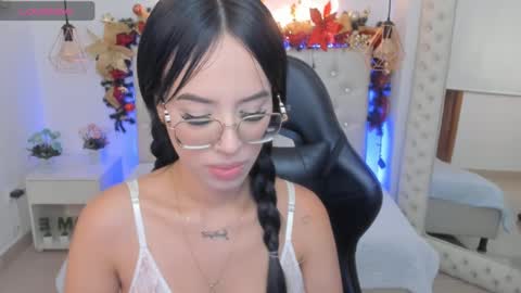    online show from December 3, 2024, 12:49 pm