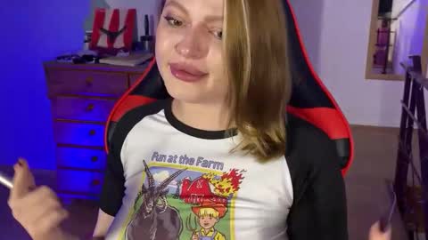 Snapshot of mia_kamp chatting on October 9, 2025, 7:01 pm Mia online show from October 9, 2025, 7:01 pm