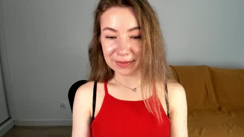 Mia online show from May 21, 2026, 7:04 am