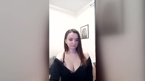 Snapshot of mia_muuur chatting on June 29, 2026, 10:21 pm Mia online show from June 29, 2026, 10:21 pm
