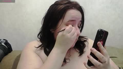 mia_muv online show from February 8, 2026, 10:18 am