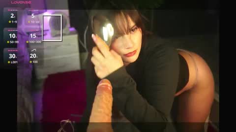 Mia online show from March 20, 2026, 3:33 am