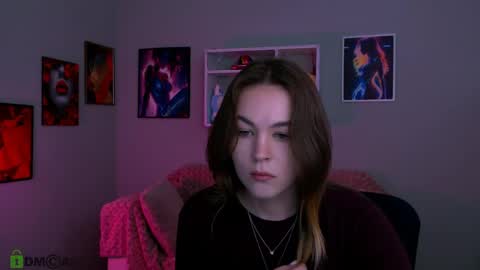 mia online show from April 18, 2026, 9:35 am