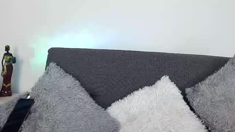 Mia Roux online show from September 26, 2025, 6:12 pm