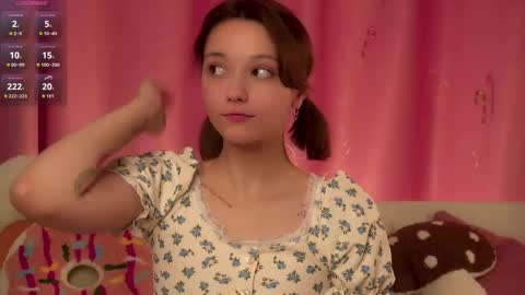 Mia  Roxy online show from March 3, 2026, 9:59 am