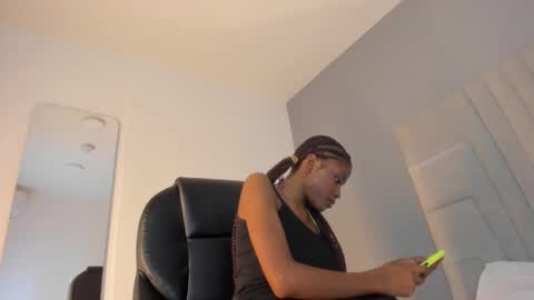 mia_smith_x online show from March 11, 2025, 10:53 pm
