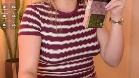 Snapshot of mia_white11 chatting on May 29, 2026, 1:31 pm Mia White online show from May 29, 2026, 1:31 pm