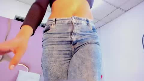 miaacarterss online show from June 27, 2026, 4:50 am