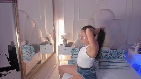 Snapshot of miaaffox chatting on February 1, 2026, 8:40 pm miaaffox online show from February 1, 2026, 8:40 pm