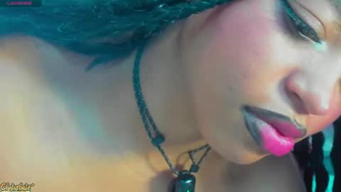 miaakittyy online show from May 22, 2026, 11:38 am