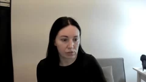 Mia online show from March 14, 2026, 5:29 pm