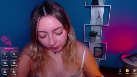 Snapshot of miaawild chatting on December 9, 2024, 1:02 pm Andrea online show from December 9, 2024, 1:02 pm