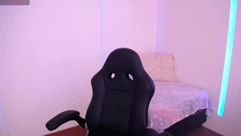 Mia Blum online show from February 11, 2026, 9:31 pm