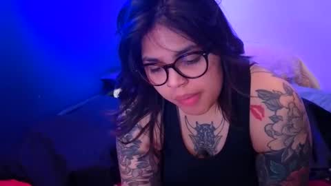 Mia online show from May 27, 2026, 2:41 am