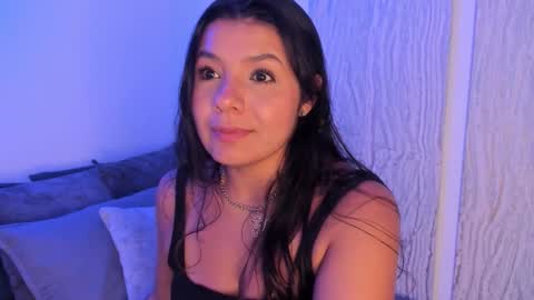 IG Yojanagomez  online show from October 7, 2025, 7:44 pm