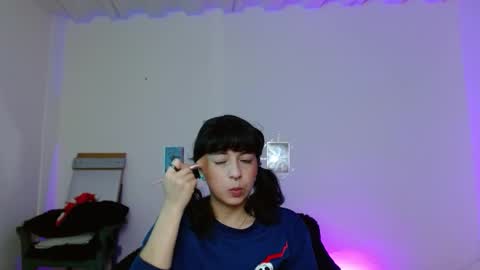 Mia david      online show from March 16, 2026, 7:40 pm