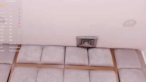 Call me Mia online show from December 8, 2024, 8:04 pm