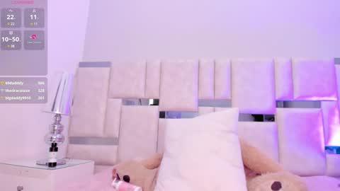 Snapshot of miagiorgia chatting on January 10, 2025, 9:10 pm Mia  online show from January 10, 2025, 9:10 pm