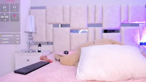 Snapshot of miagiorgia chatting on February 13, 2025, 9:17 pm Mia  online show from February 13, 2025, 9:17 pm