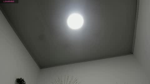 Miah Collins online show from September 10, 2025, 11:10 am