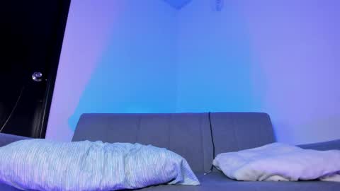 miah new independent model acount online show from April 18, 2026, 4:16 am