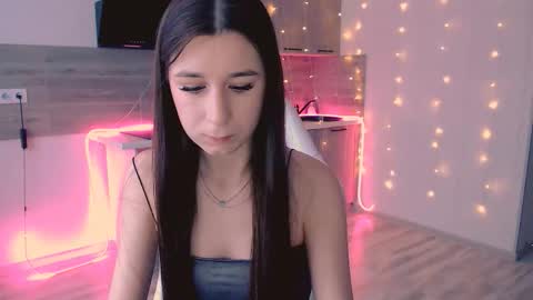 miaharrington online show from February 17, 2026, 12:45 pm