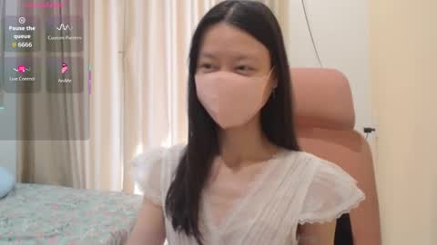 miahchan68 online show from November 29, 2025, 3:09 am