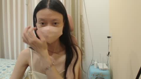 miahchan68 online show from April 5, 2026, 3:58 am