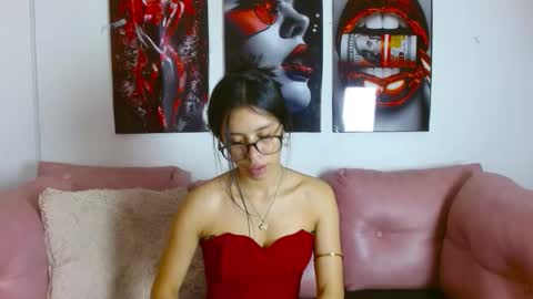 miahotcs online show from March 3, 2026, 7:20 pm