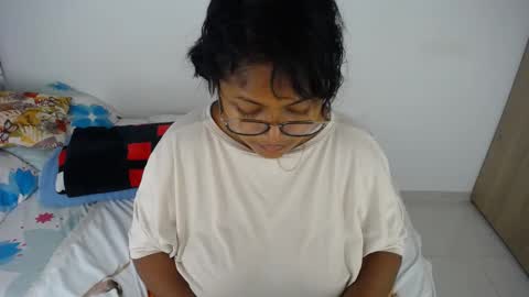 miajoseph_ online show from October 3, 2025, 4:31 am