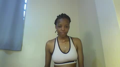 Snapshot of miami_muffin chatting on November 26, 2025, 12:50 pm Muffin online show from November 26, 2025, 12:50 pm