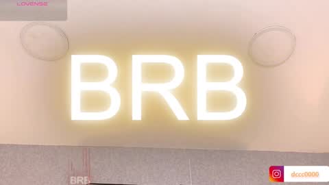 Mia  online show from January 27, 2025, 3:28 pm