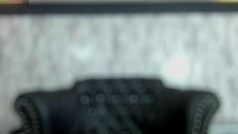 Snapshot of miamontoya chatting on February 6, 2025, 3:52 pm Mia   -5 7001400 Follow  online show from February 6, 2025, 3:52 pm