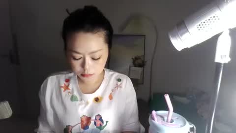 miaomiaoq online show from June 30, 2026, 6:03 am