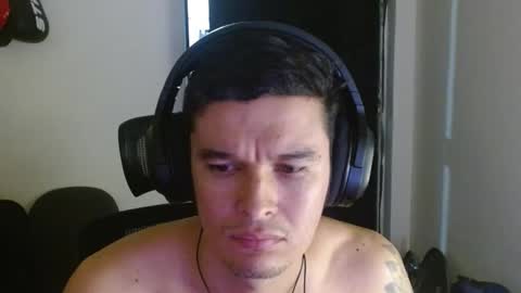 Snapshot of miaou_miaou chatting on November 1, 2025, 12:12 am miaou_miaou online show from November 1, 2025, 12:12 am