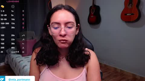 Snapshot of miaportman chatting on January 6, 2025, 1:41 pm MIAPORTMANN online show from January 6, 2025, 1:41 pm