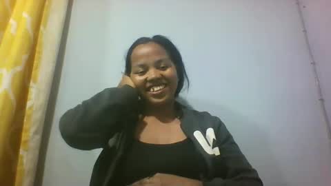 miarii online show from September 23, 2025, 6:11 pm