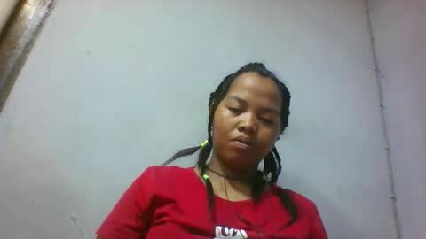 miarii online show from May 12, 2026, 4:42 am