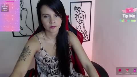 miarobinn_ online show from March 14, 2026, 4:01 pm