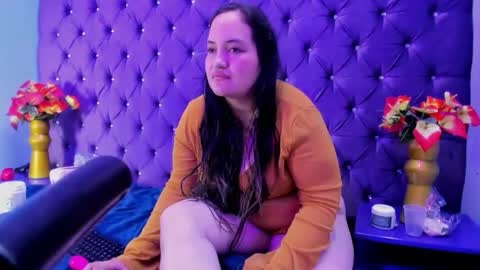 MiaRouse online show from February 1, 2026, 8:57 am