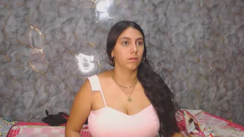 Snapshot of miarouse1531 chatting on December 22, 2025, 10:40 pm miarouse1531 online show from December 22, 2025, 10:40 pm