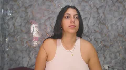 miarouse1531 online show from April 7, 2026, 1:22 pm