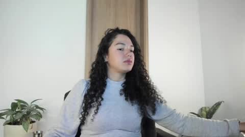 Mia Rouse online show from May 2, 2026, 6:02 pm